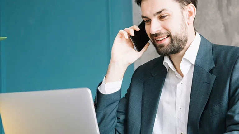 Trabaja con Nosotros